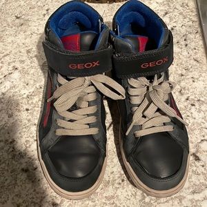 Geox 5 blue and red hightop sneakers